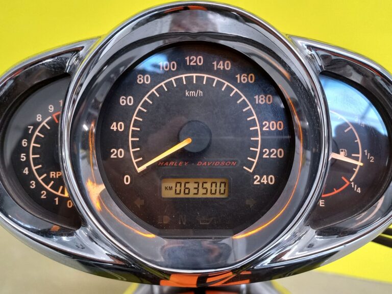 blacklinemoto-harleydavidson-1130-vrod-2007-nero-cruscotto