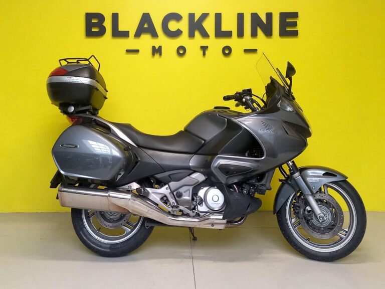 blacklinemoto-honda-deauville-700-2006-grigio