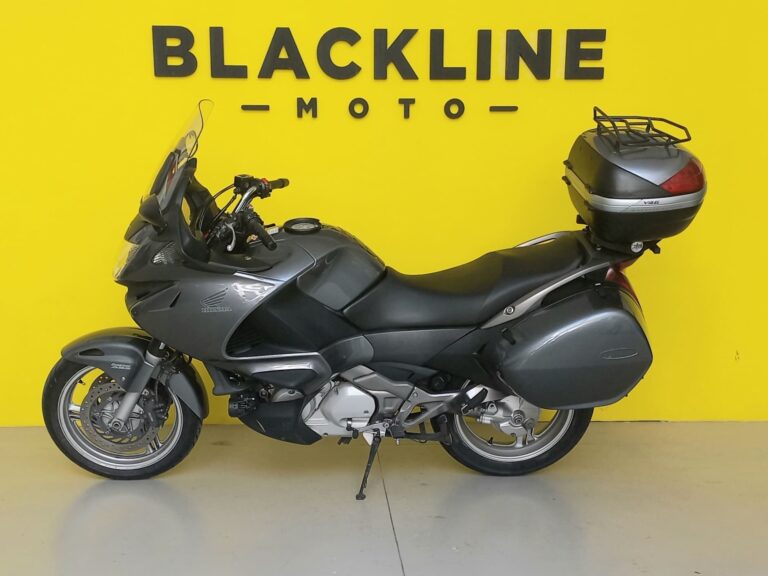 blacklinemoto-honda-deauville-700-2006-grigio-sx