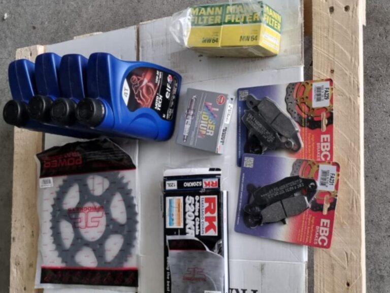 blacklinemoto-kawasaki-er-6n-2009-verde-accessori