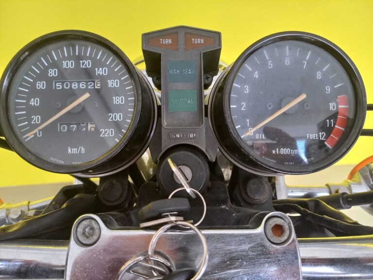 blacklinemoto-kawasaki-kz-550-ltd-1982-viola-km