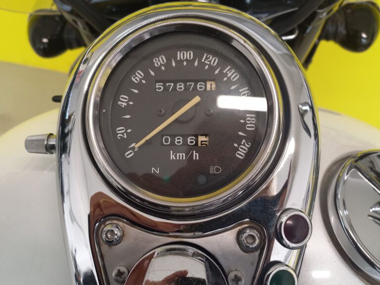 blacklinemoto-kawasaki-vn800c-1999-bianco-nero - km