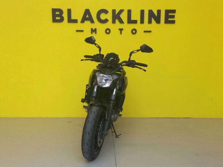 blacklinemoto-kawasaki-z650-2019-nero-fronte