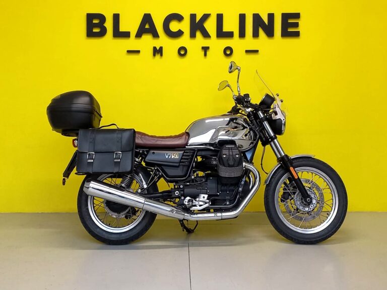 blacklinemoto-moto-guzzi-v7-III-50anniversario-0229di1000-2017-cromata