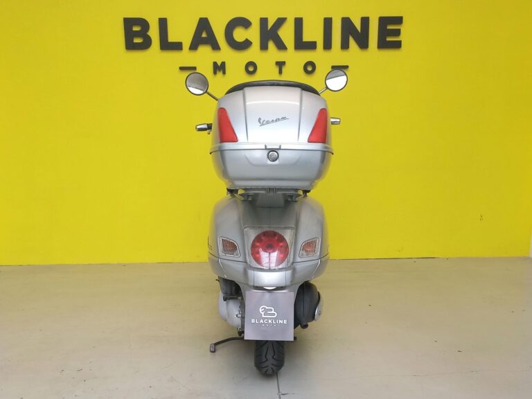 blacklinemoto-piaggio-vespa-200-granturismo-2003-grigio-posteriore