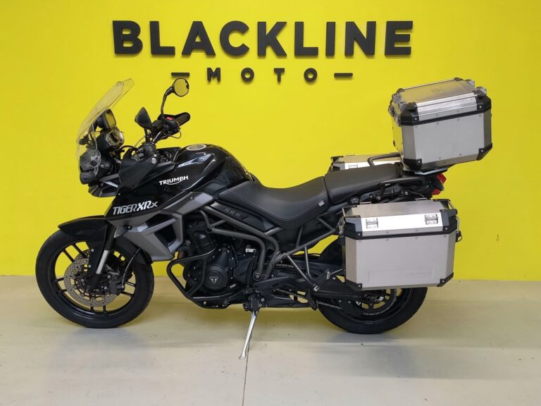 blacklinemoto-triumph-800-xrx-2016-nero-latosx