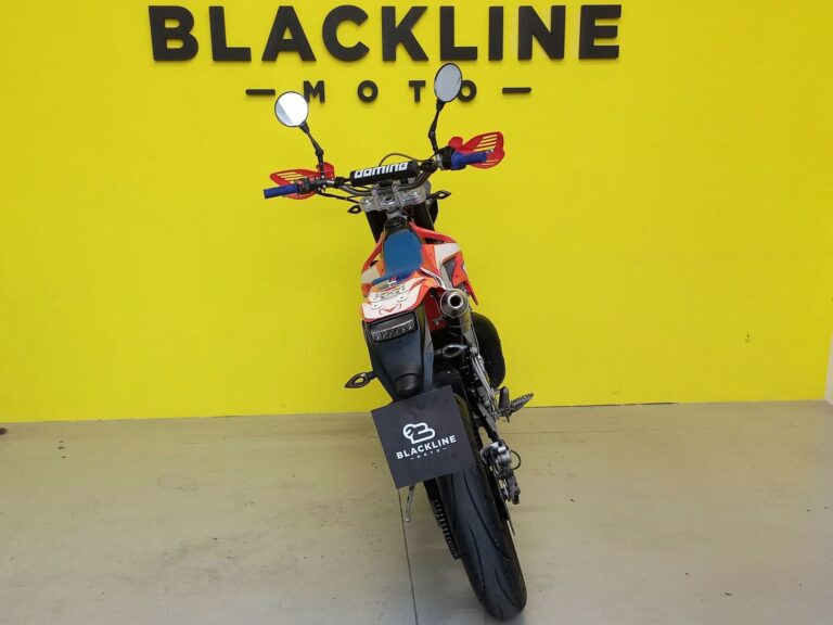 blacklinemoto-vent-50-derapage-2019-rosso-posteriore