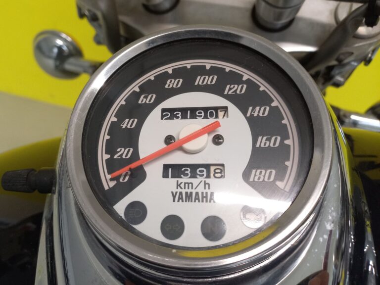 blacklinemoto-yamaha-drag-star-650-1999-nero-cruscotto