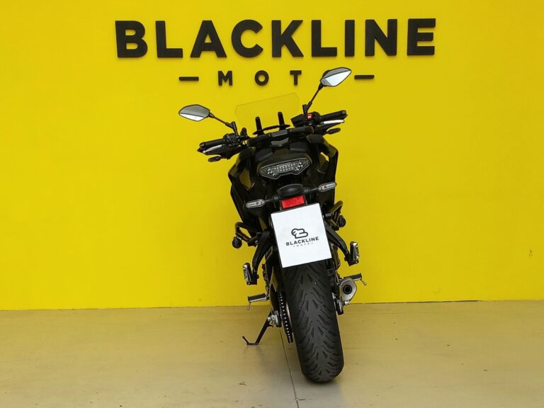 blacklinemoto-yamaha-tracer-7-2024-nero-posteriore