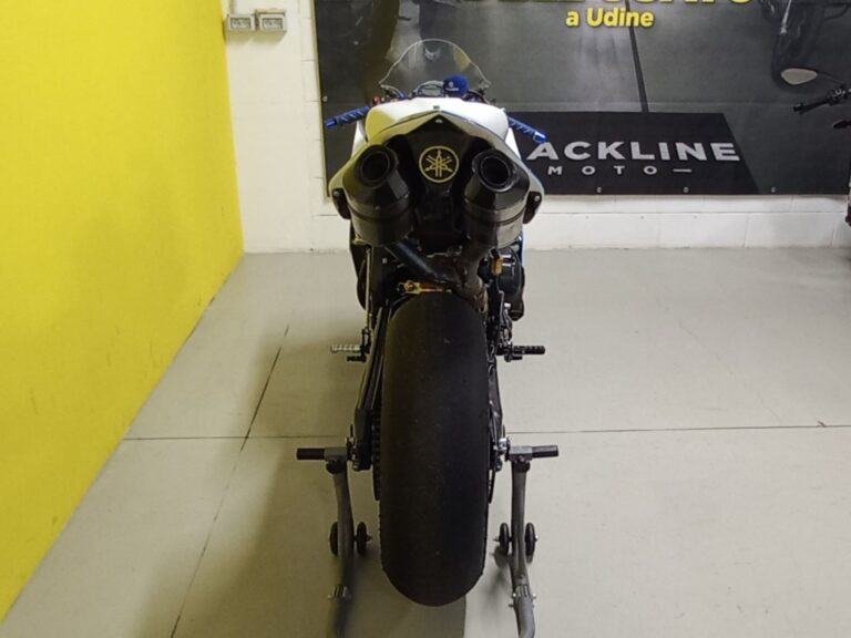 blacklinemoto-yamaha-yzf-r1-2004-bianco-pista-retro